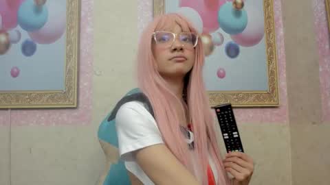 Snapshot of jadde_greyy_ chatting on December 17, 2:17 am Jadde Greyy online show from December 17, 2:17 am