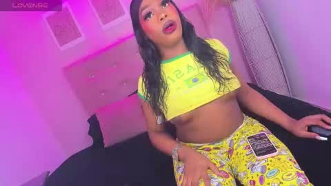 Snapshot of jaddy_lol chatting on February 12, 4:24 pm Vanniall online show from February 12, 4:24 pm