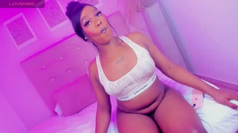 Snapshot of jaddy_lol chatting on February 21, 8:15 am Vanniall online show from February 21, 8:15 am