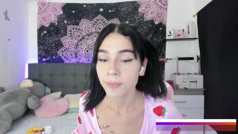 Snapshot of jade__weed chatting on January 23, 10:44 pm online show from January 23, 10:44 pm