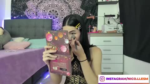 Snapshot of jade__weed chatting on January 31, 10:31 pm online show from January 31, 10:31 pm