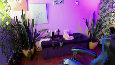 Snapshot of jade_brown_ chatting on December 17, 3:12 am Jade online show from December 17, 3:12 am