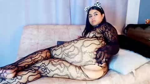 Snapshot of jade_brunnette chatting on October 18, 8:53 pm Jade Brunete online show from October 18, 8:53 pm