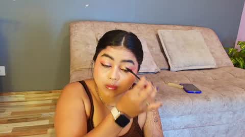 Snapshot of jade_brunnette chatting on July 29, 8:29 pm Jade Brunete online show from July 29, 8:29 pm