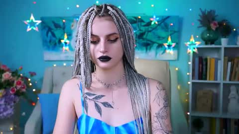 jade_castle online show from December 14, 7:29 am