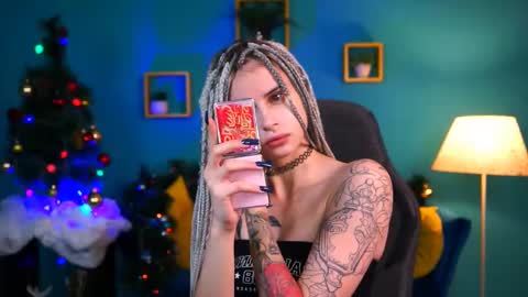 jade_castle online show from December 18, 2:10 am