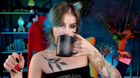 jade_castle online show from January 10, 2:23 pm