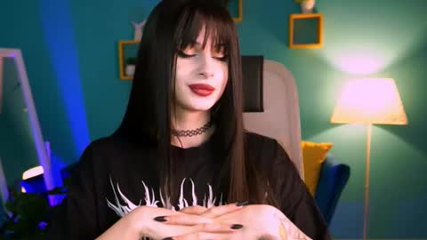 jade_castle online show from March 12, 7:35 am