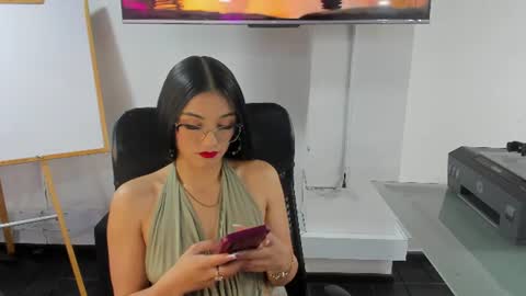 jade_connor online show from July 23, 7:23 pm