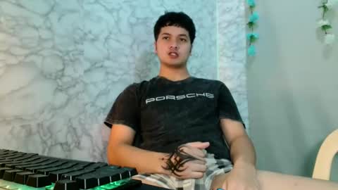 jade_halo online show from April 22, 5:10 am