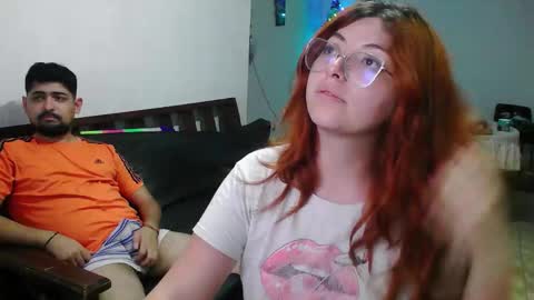 Snapshot of jade_john chatting on December 21, 5:25 am jade and jhon online show from December 21, 5:25 am