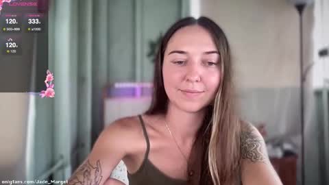 Snapshot of jade_margot chatting on December 16, 11:32 pm Jade Margot online show from December 16, 11:32 pm