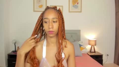 Snapshot of jade_obi chatting on November 5, 2:50 pm Jade smile online show from November 5, 2:50 pm