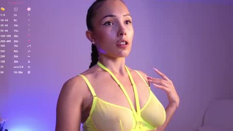 Jade Paris online show from July 30, 6:51 pm