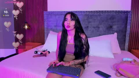 karlla scarlet online show from May 3, 4:29 am
