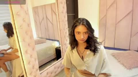 jade_smitthh online show from April 28, 11:37 am