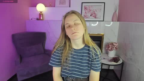 Snapshot of jade_soft chatting on January 11, 7:49 pm Jade online show from January 11, 7:49 pm