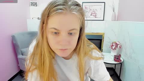 Snapshot of jade_soft chatting on February 2, 1:30 pm Jade online show from February 2, 1:30 pm