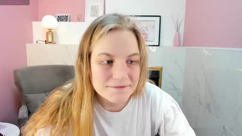 Snapshot of jade_soft chatting on March 1, 8:53 pm Jade online show from March 1, 8:53 pm