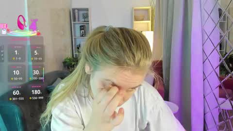 Snapshot of jade_soft chatting on September 24, 8:23 pm Jade online show from September 24, 8:23 pm