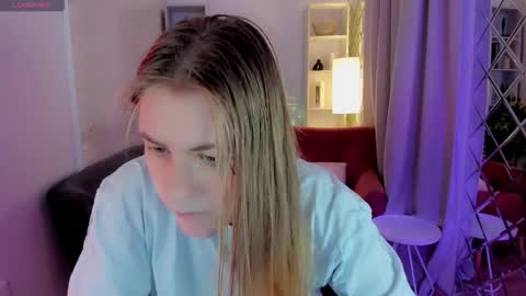 Snapshot of jade_soft chatting on December 3, 9:24 pm Jade online show from December 3, 9:24 pm