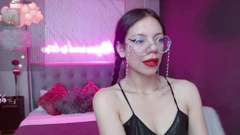 Snapshot of jade_storm_ chatting on February 18, 5:10 pm JADE online show from February 18, 5:10 pm