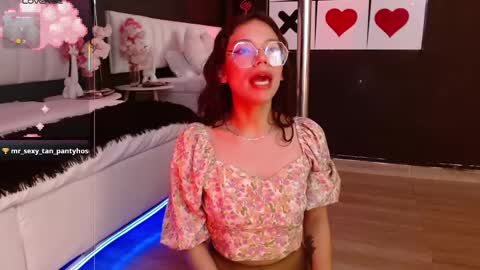 Snapshot of jade_storm_ chatting on February 20, 4:14 pm JADE online show from February 20, 4:14 pm
