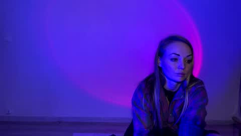 bbbloom online show from November 16, 8:47 pm