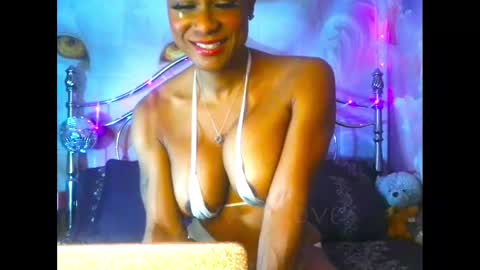 Snapshot of jadecumgill chatting on January 27, 4:33 pm Jade Cumgill online show from January 27, 4:33 pm