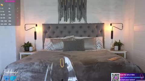 Jade online show from September 30, 7:46 am