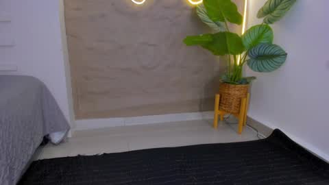 jadee__ online show from January 15, 2:49 am