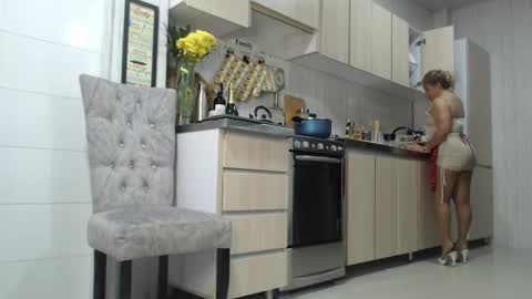 Jade online show from February 13, 9:49 pm