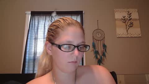 Snapshot of jadeluv chatting on December 22, 5:42 pm JadeLuv online show from December 22, 5:42 pm