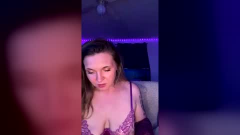 jadewinters21 online show from July 26, 7:59 am