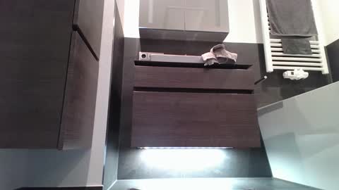 Snapshot of jak_81 chatting on January 8, 1:00 am jak_81 online show from January 8, 1:00 am