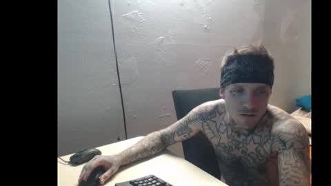 showingitoff online show from October 24, 12:41 am