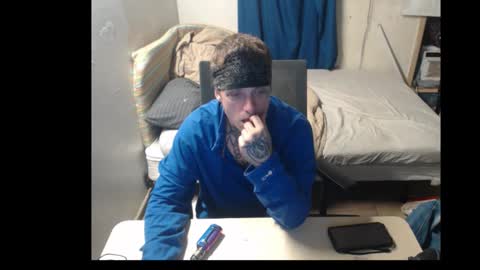 showingitoff online show from November 2, 1:19 am