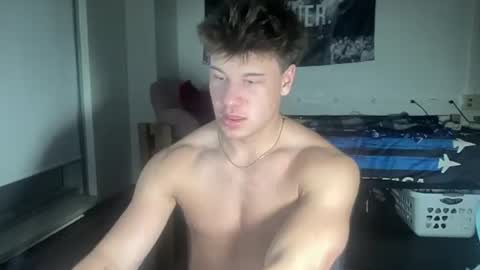 Snapshot of jake_brick chatting on March 28, 2:22 am jake_brick online show from March 28, 2:22 am