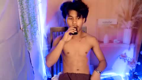 jake_cummer7 online show from May 25, 5:35 am