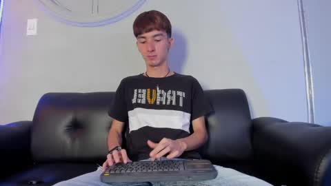 Snapshot of jake_evanss_ chatting on May 7, 3:17 pm JAKE online show from May 7, 3:17 pm