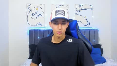Snapshot of jake_shadow14 chatting on December 11, 8:07 pm Hi guys im new 3 online show from December 11, 8:07 pm