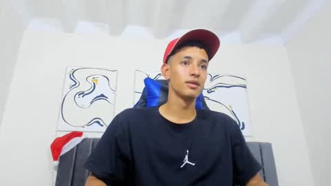 Snapshot of jake_shadow14 chatting on December 18, 7:52 pm Hi guys im new 3 online show from December 18, 7:52 pm