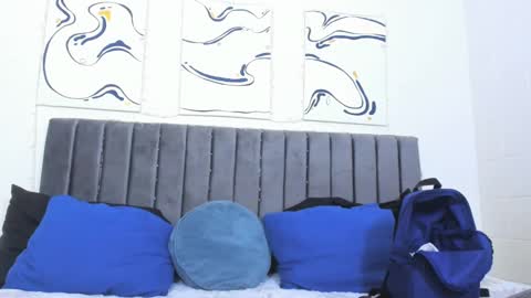 Snapshot of jake_shadow14 chatting on February 9, 1:00 am Hi guys im new 3 online show from February 9, 1:00 am