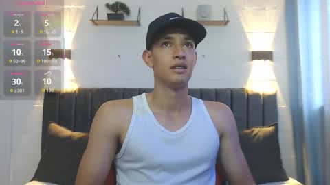 Snapshot of jake_shadow14 chatting on September 16, 6:42 pm Hi guys im new 3 online show from September 16, 6:42 pm
