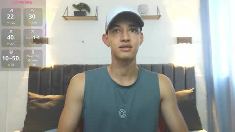 Snapshot of jake_shadow14 chatting on September 19, 5:35 pm Hi guys im new 3 online show from September 19, 5:35 pm
