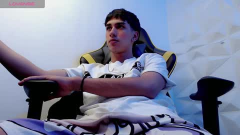 Snapshot of jake_tripp chatting on December 14, 8:34 am jake_tripp online show from December 14, 8:34 am