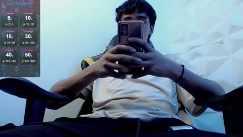 Snapshot of jake_tripp chatting on January 30, 4:06 am jake_tripp online show from January 30, 4:06 am