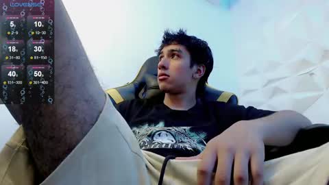 Snapshot of jake_tripp chatting on February 3, 3:09 am jake_tripp online show from February 3, 3:09 am