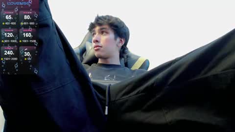 Snapshot of jake_tripp chatting on February 15, 5:30 am jake_tripp online show from February 15, 5:30 am