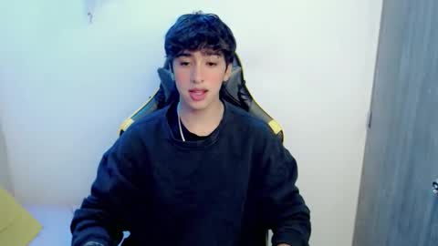 Snapshot of jake_tripp chatting on November 2, 3:42 am jake_tripp online show from November 2, 3:42 am